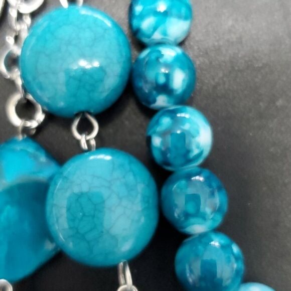 *Sale* Jaclyn Smith silver tone layered necklace - Picture 4 of 11